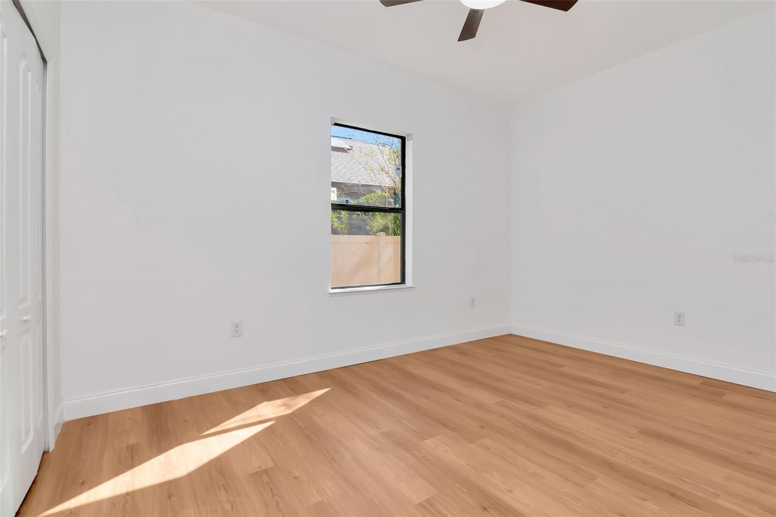 OAKHURST REV POR - Residential