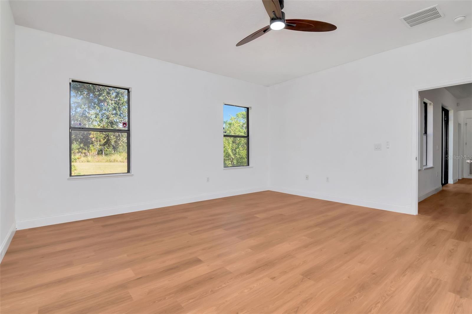 OAKHURST REV POR - Residential