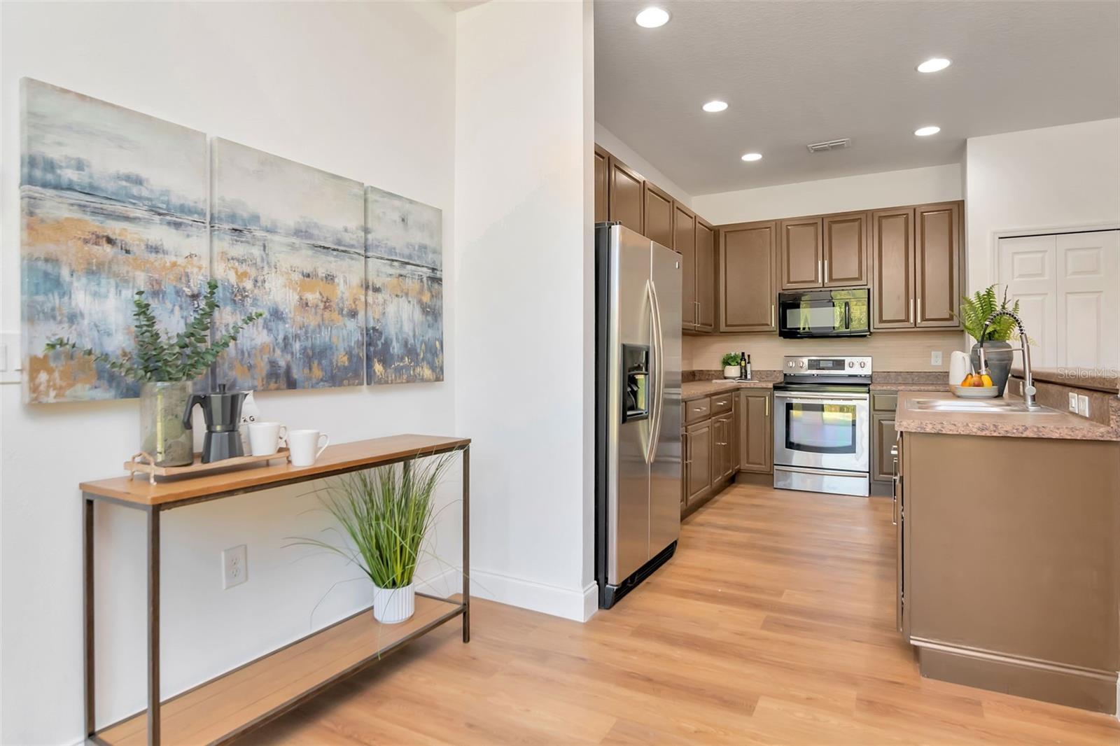 OAKHURST REV POR - Residential