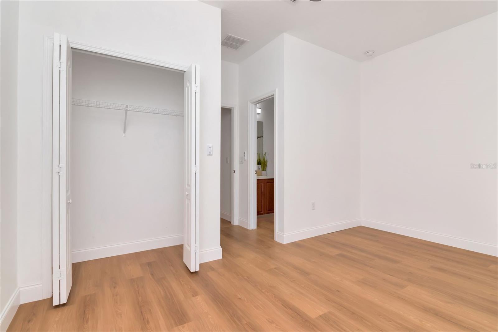 OAKHURST REV POR - Residential