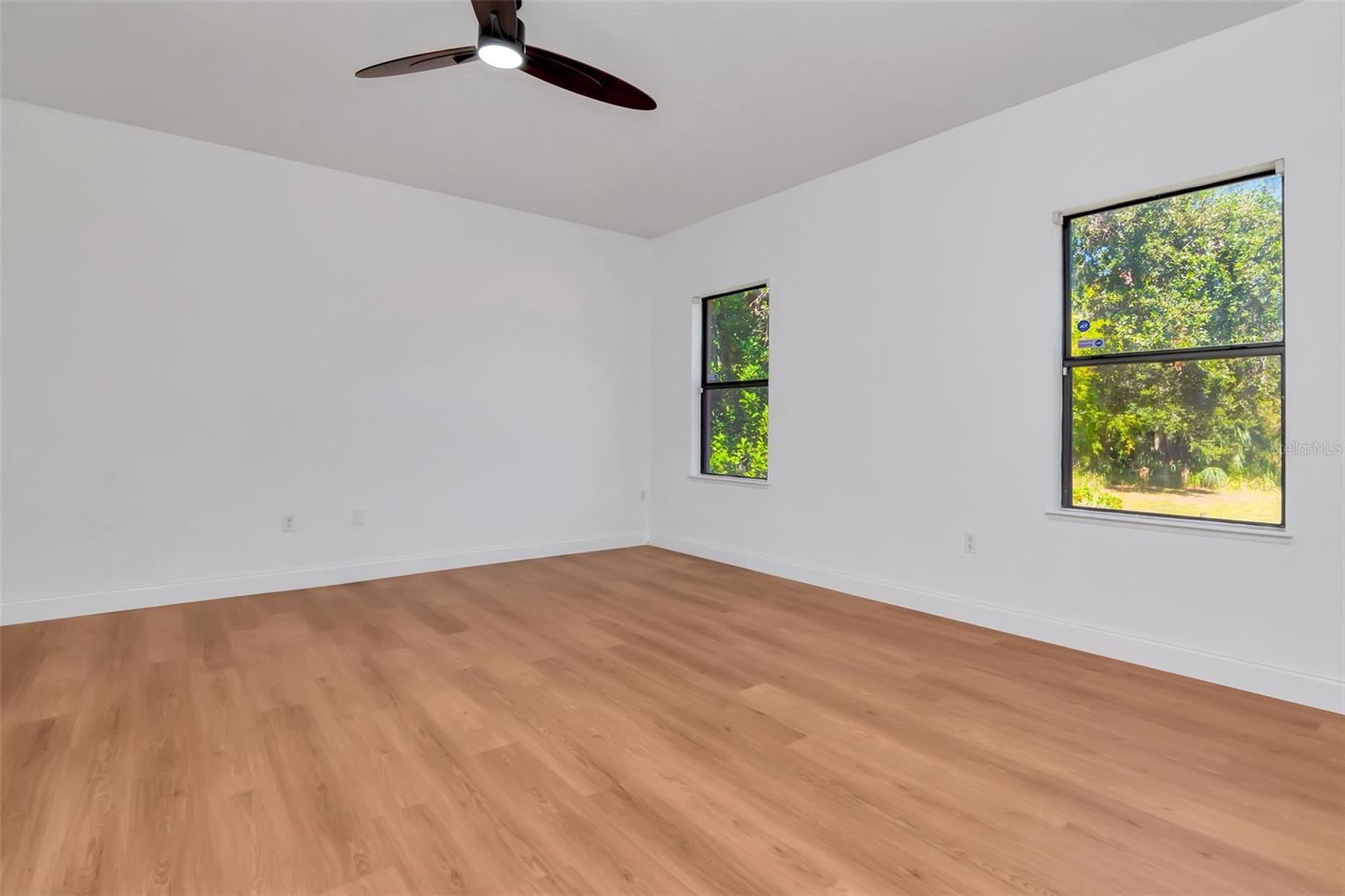 OAKHURST REV POR - Residential