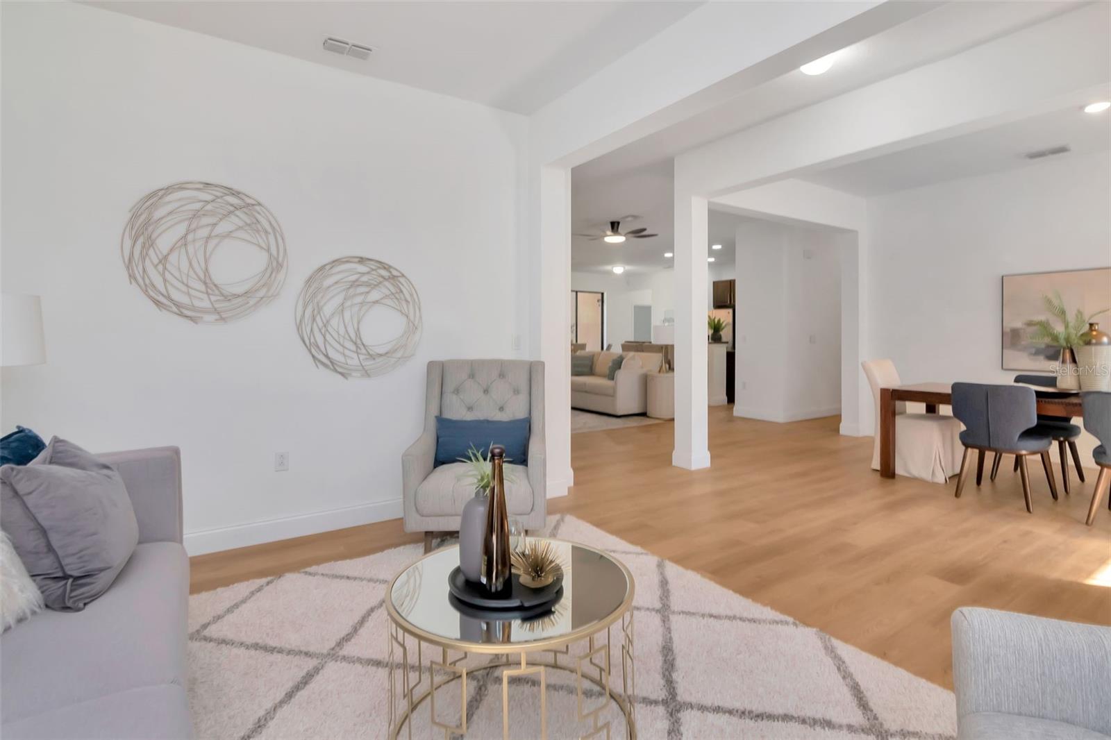 OAKHURST REV POR - Residential