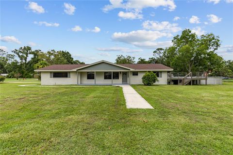 Photo of 311 SW 4th Street, Trenton, FL 32693 (MLS # GC533285)