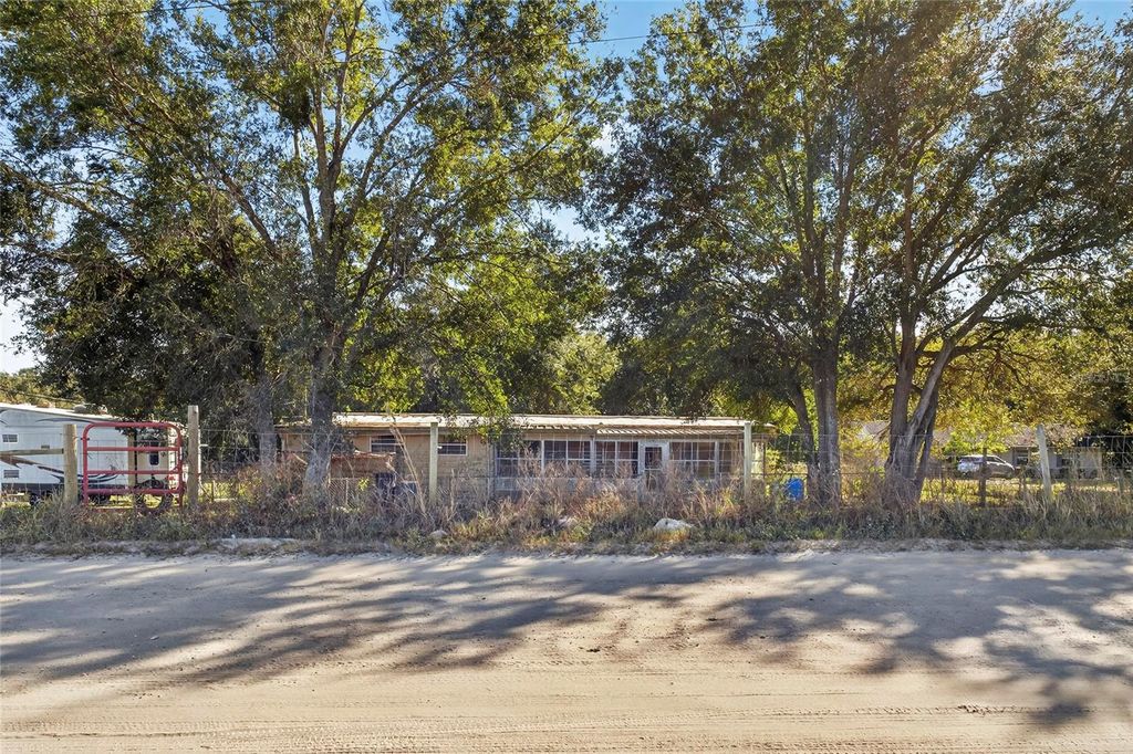 Photo of 38710 Townsend Road, Dade City, FL 33525 (MLS # TB8448431)