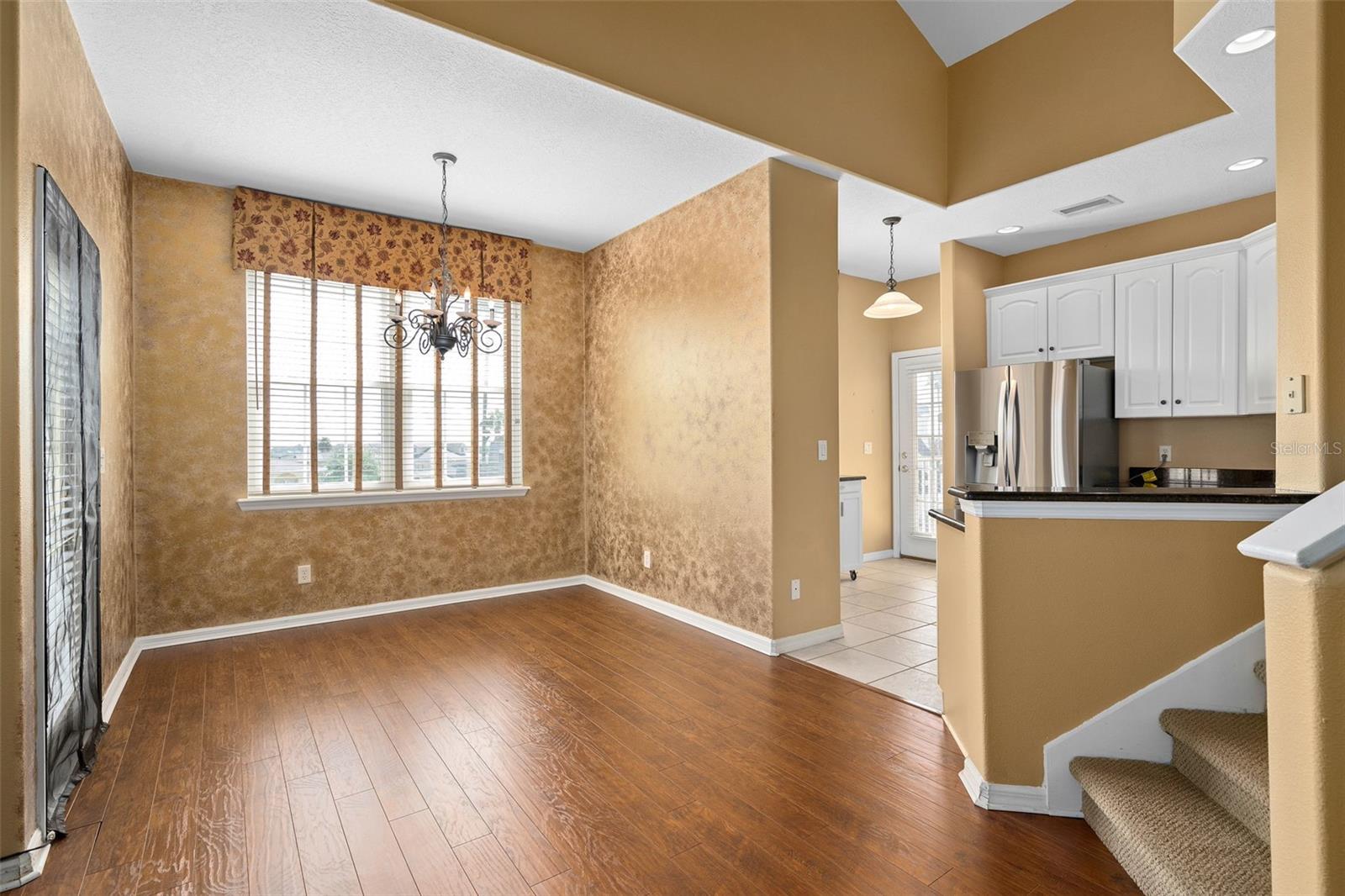 SWEETWATER RIDGE CONDO AT MAGNOLIA POINTE - Residential