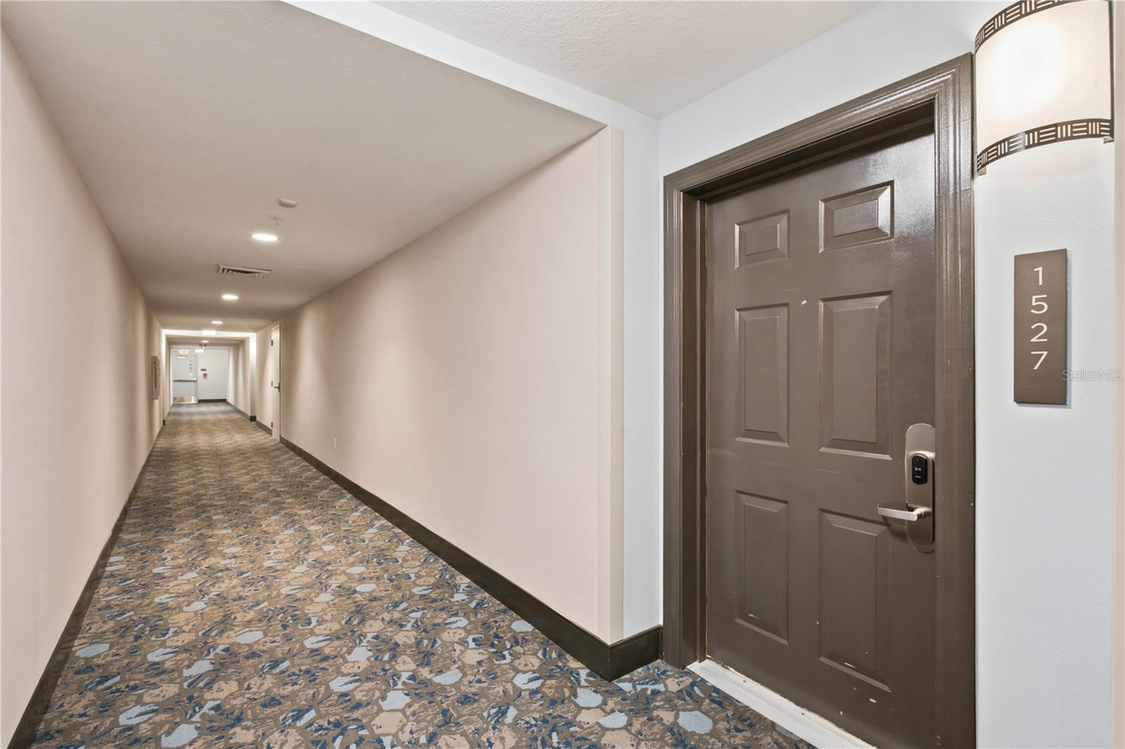 14501 GROVE RESORT AVENUE 1527