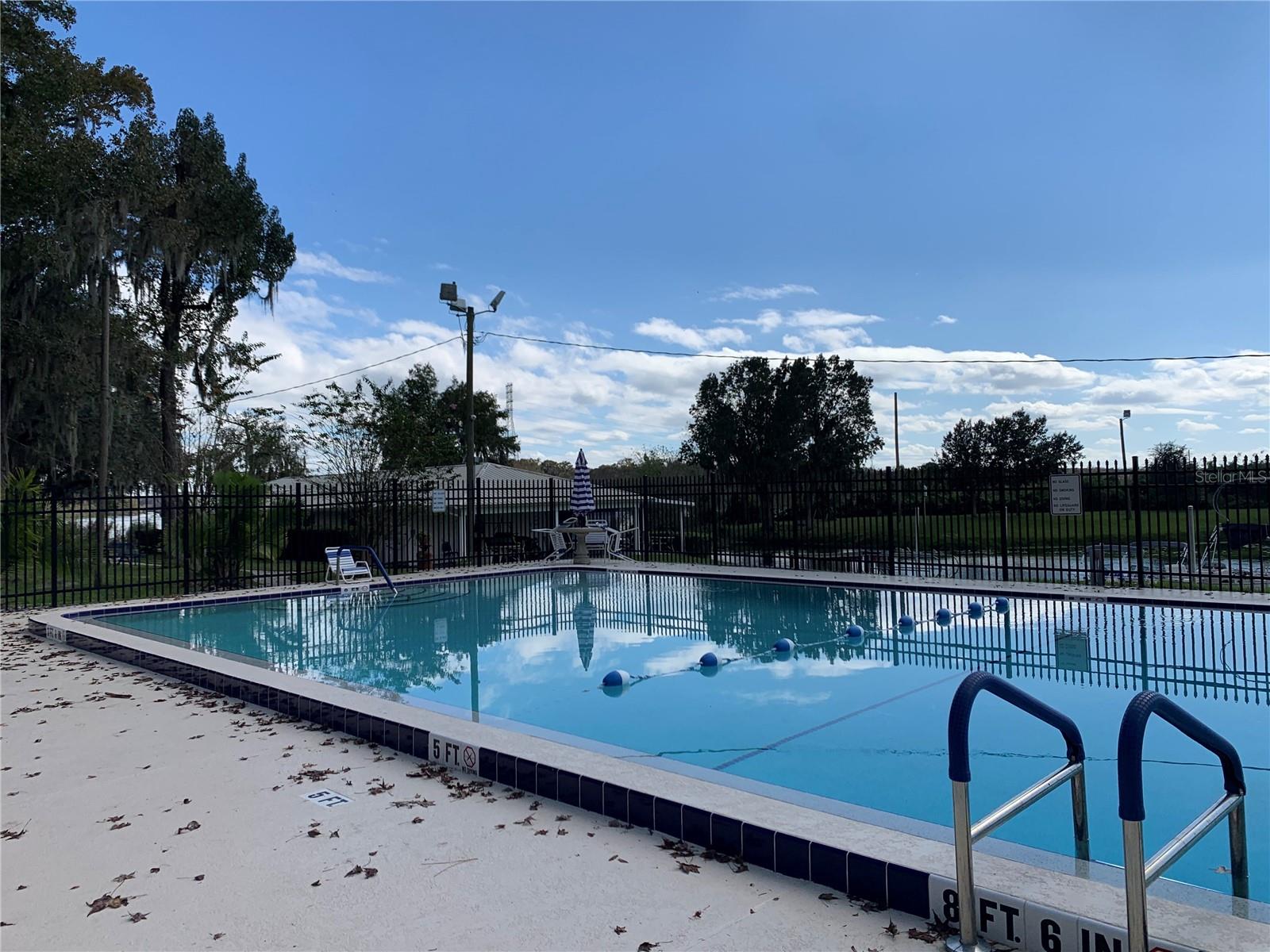 LEISURE WORLD PARK - Land