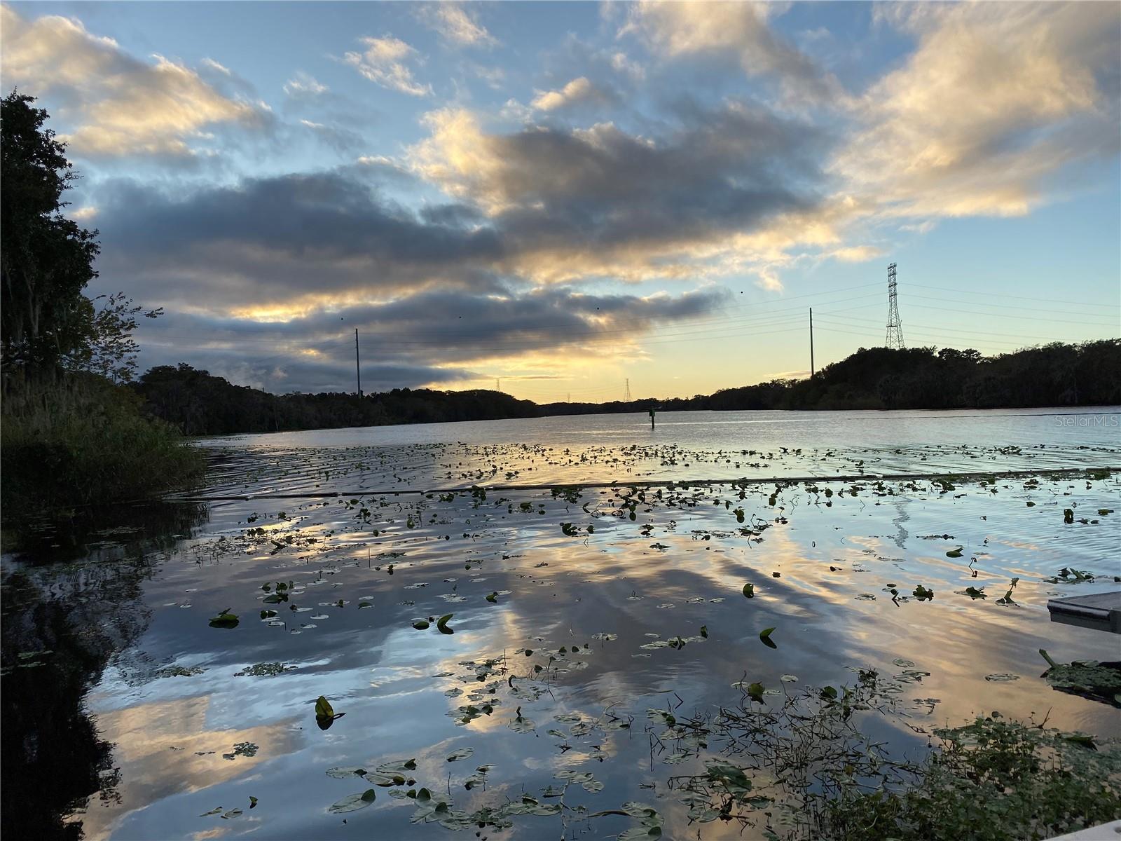 LEISURE WORLD PARK - Land