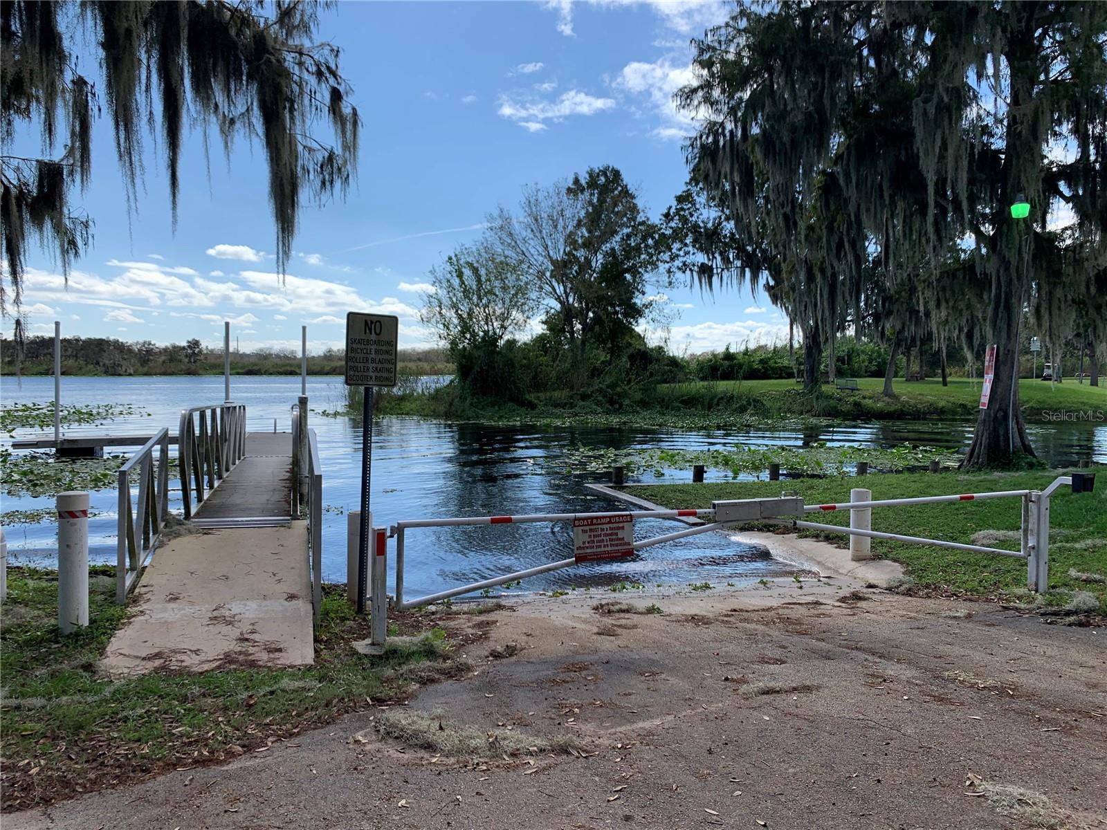 LEISURE WORLD PARK - Land