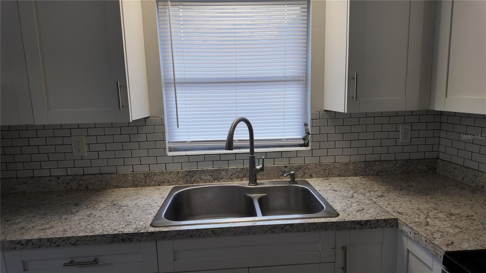 ZEPHYRHILLS COLONY CO SUB - Residential Lease