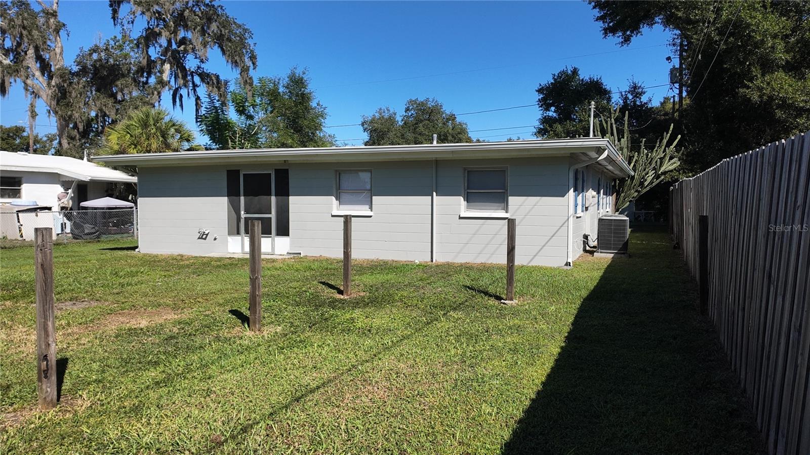 ZEPHYRHILLS COLONY CO SUB - Residential Lease