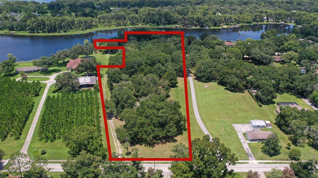 Photo of 18302 Hanna Road, Lutz, FL 33549 (MLS # TB8458181)