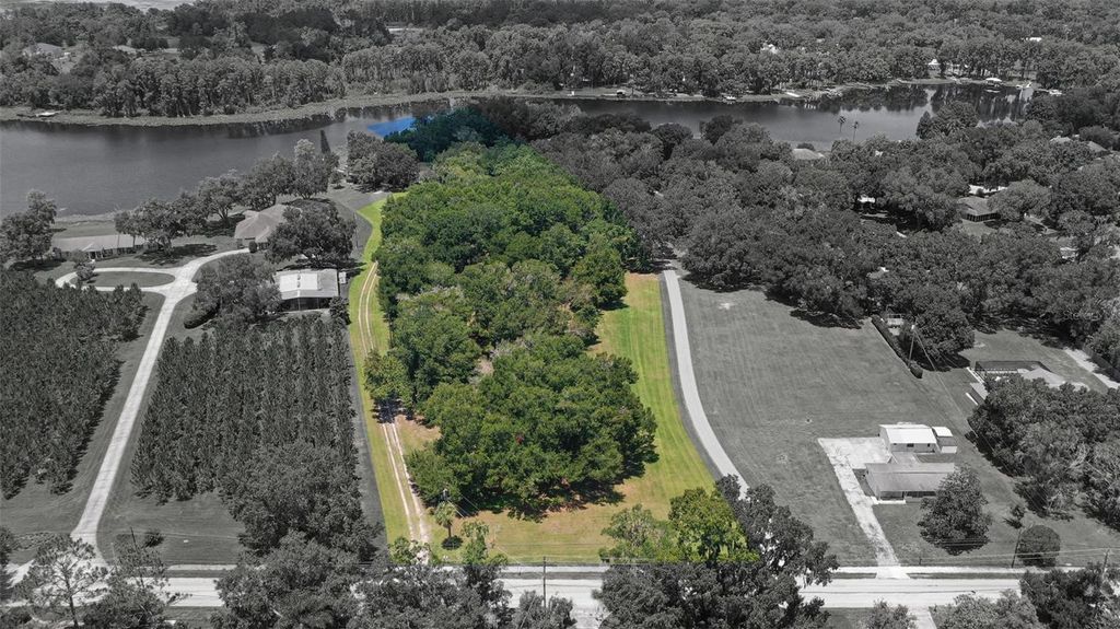 Photo of 18302 Hanna Road, Lutz, FL 33549 (MLS # TB8458181)