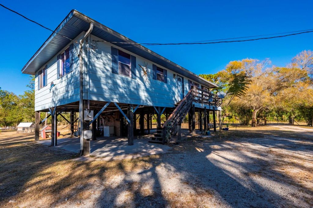 Photo of 2207 SW Blossom Avenue, Arcadia, FL 34266 (MLS # C7520150)