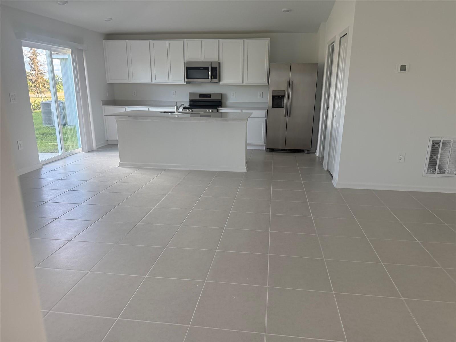 HUNT CLUB/LK WALES PH 1 - Residential Lease