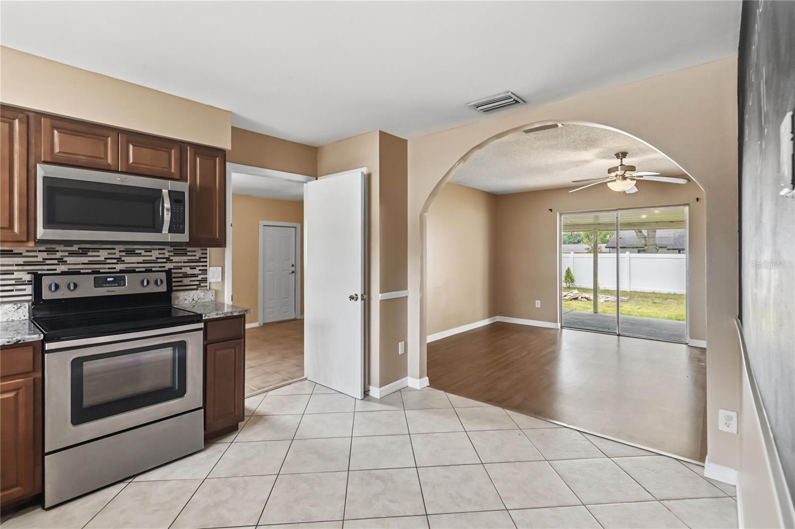 825 TURTLE MOUND DRIVE