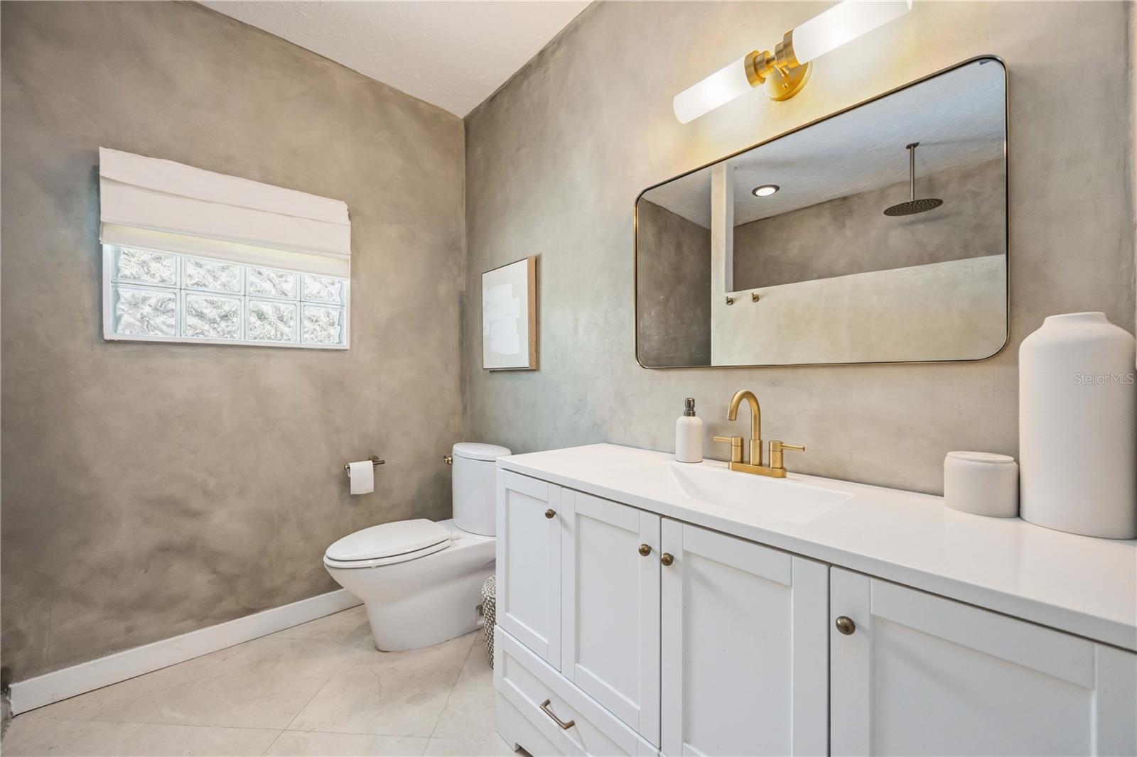 RIDGEWOOD - Residential