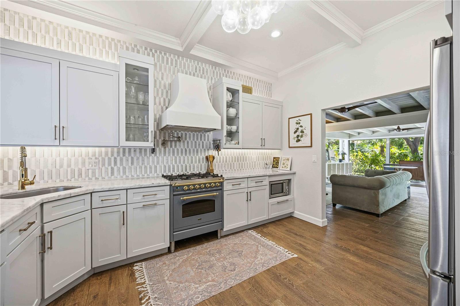 RIDGEWOOD - Residential