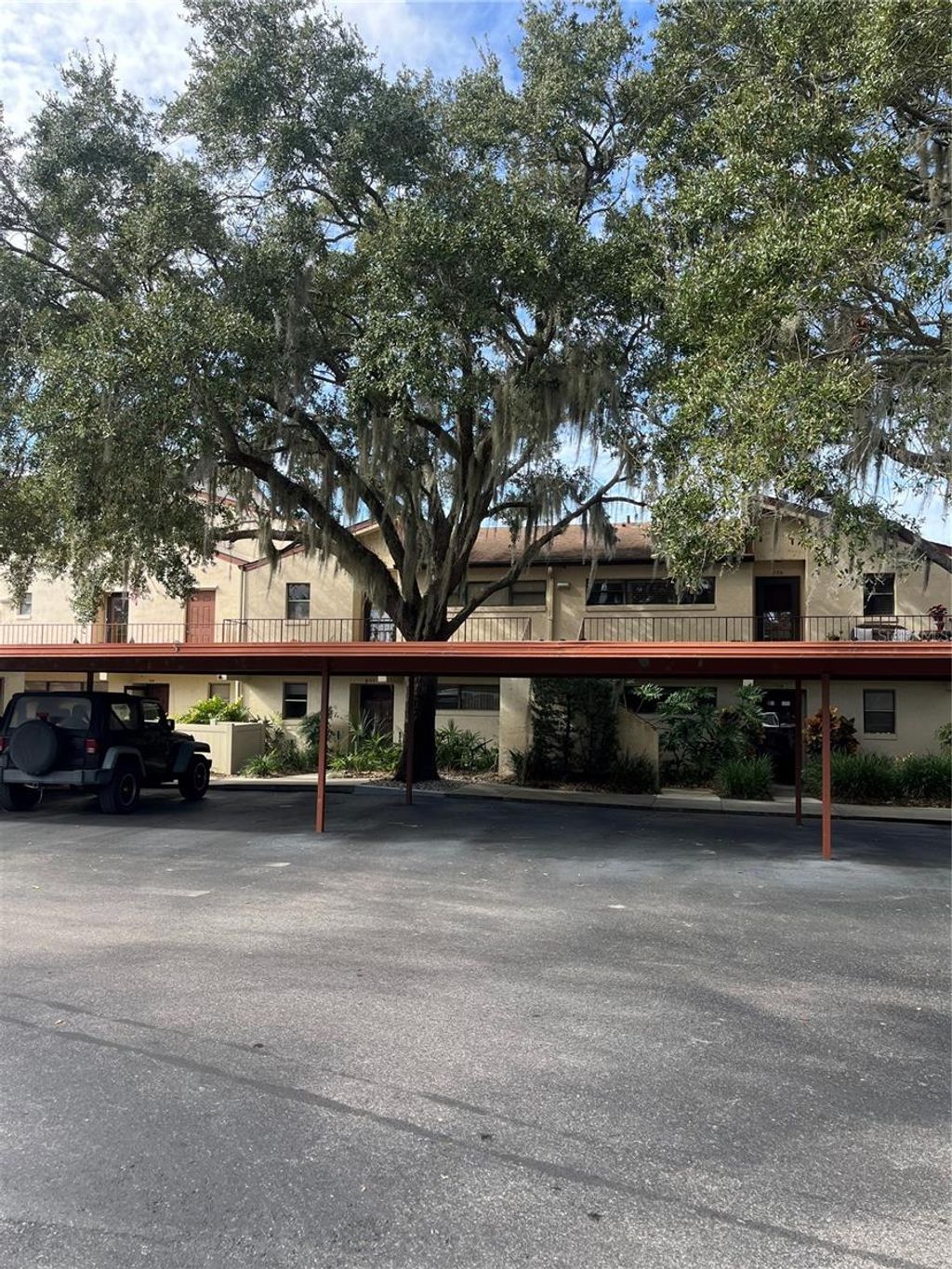 Photo of 4300 Baywood Boulevard #B105, Mount Dora, FL 32757 (MLS # G5107407)