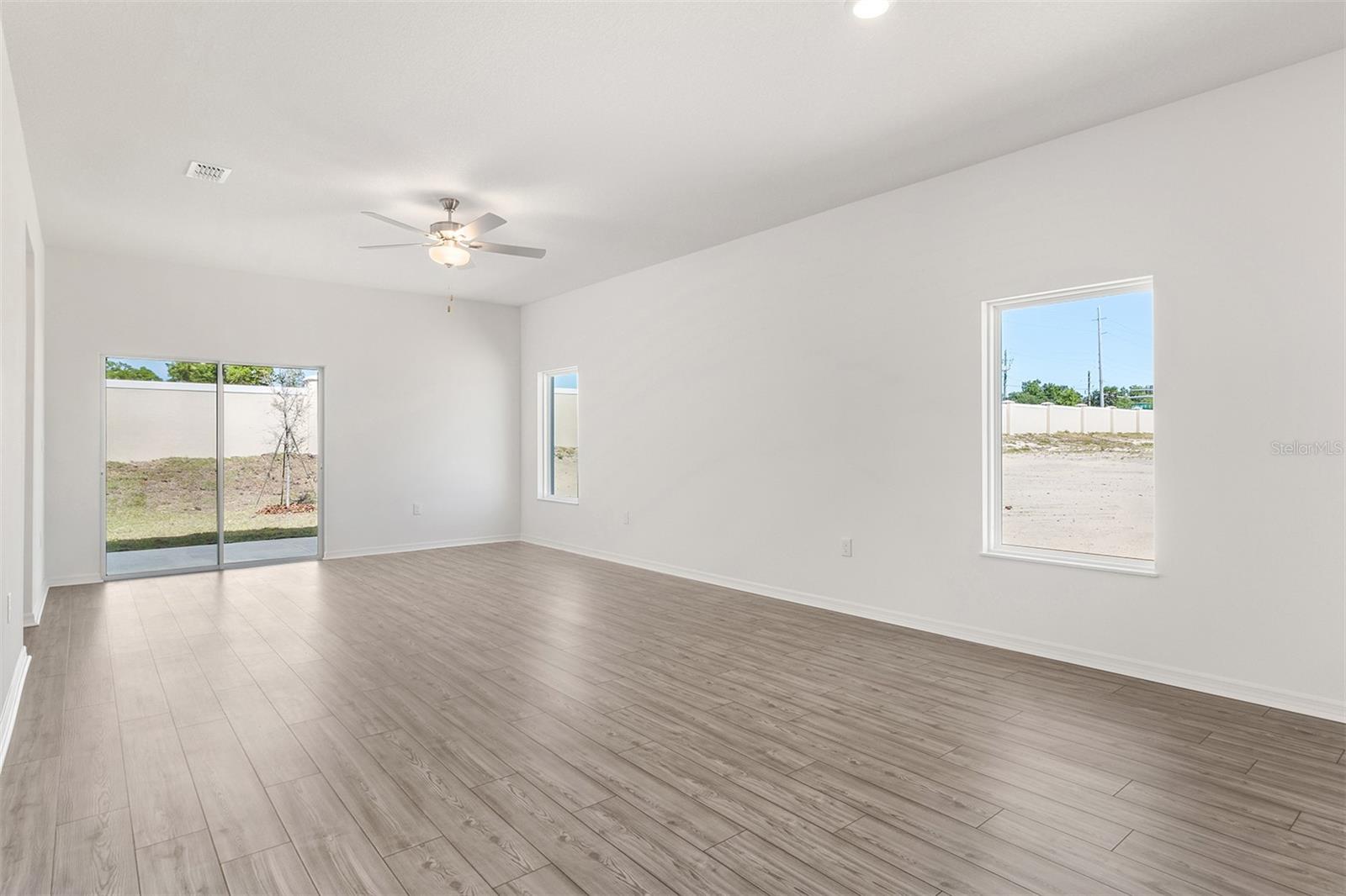 PEACH CROSSINGS - Residential