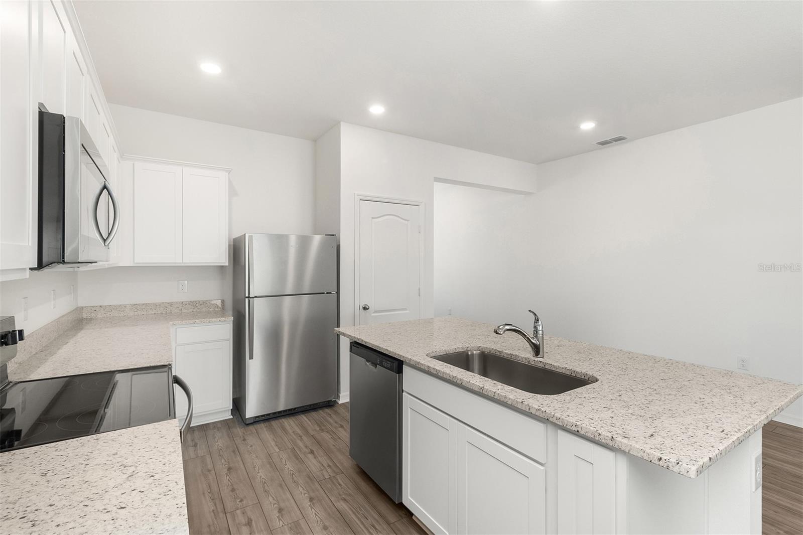 PEACH CROSSINGS - Residential