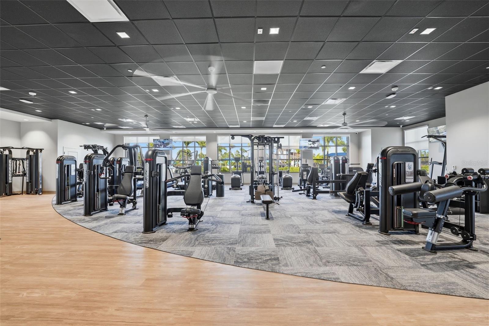 WELLEN PARK GOLF AND COUNTRY CLUB - Residential