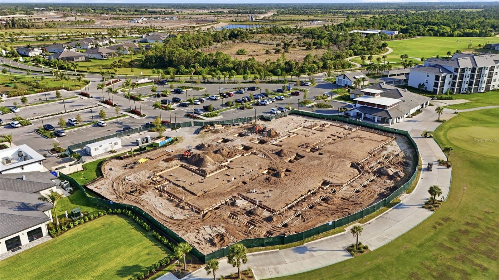 WELLEN PARK GOLF AND COUNTRY CLUB - Residential