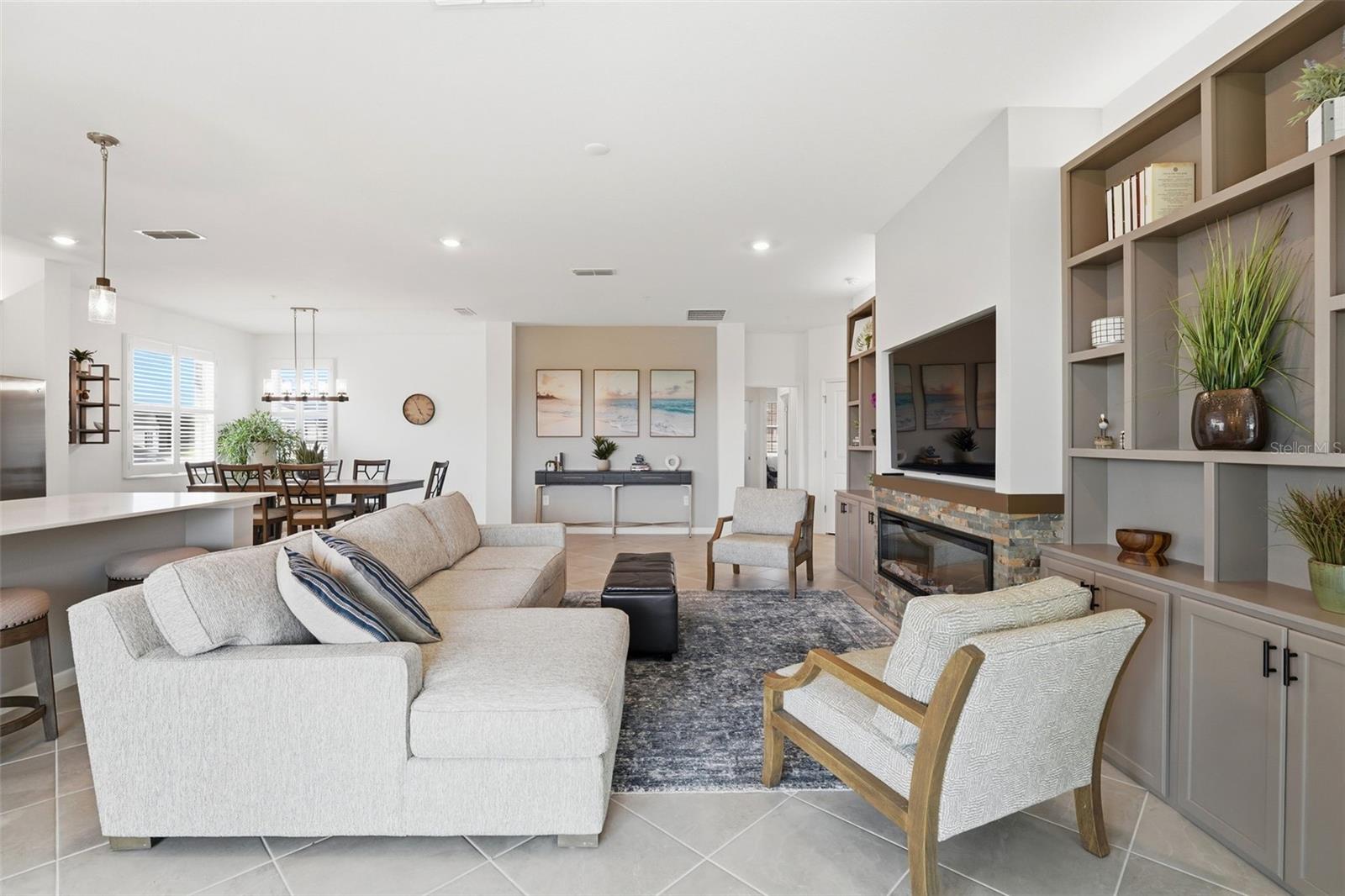 WELLEN PARK GOLF AND COUNTRY CLUB - Residential