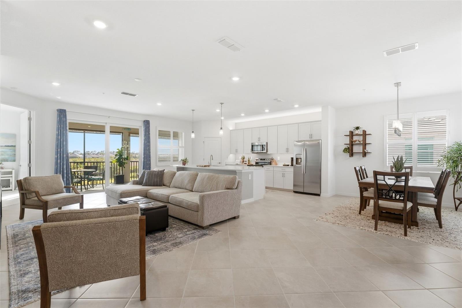 WELLEN PARK GOLF AND COUNTRY CLUB - Residential