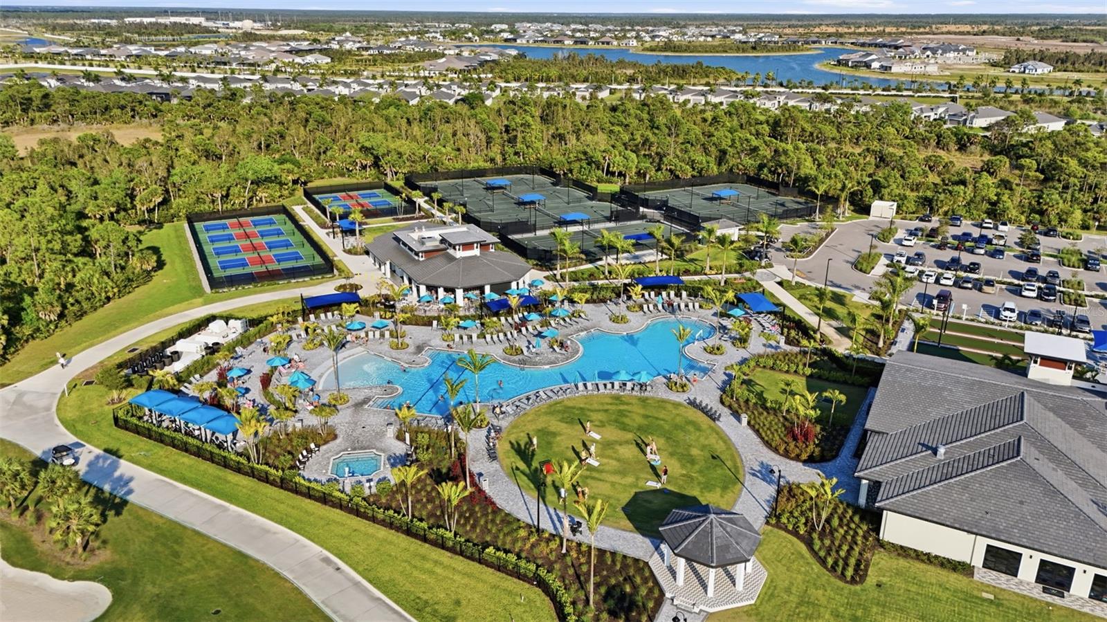 WELLEN PARK GOLF AND COUNTRY CLUB - Residential