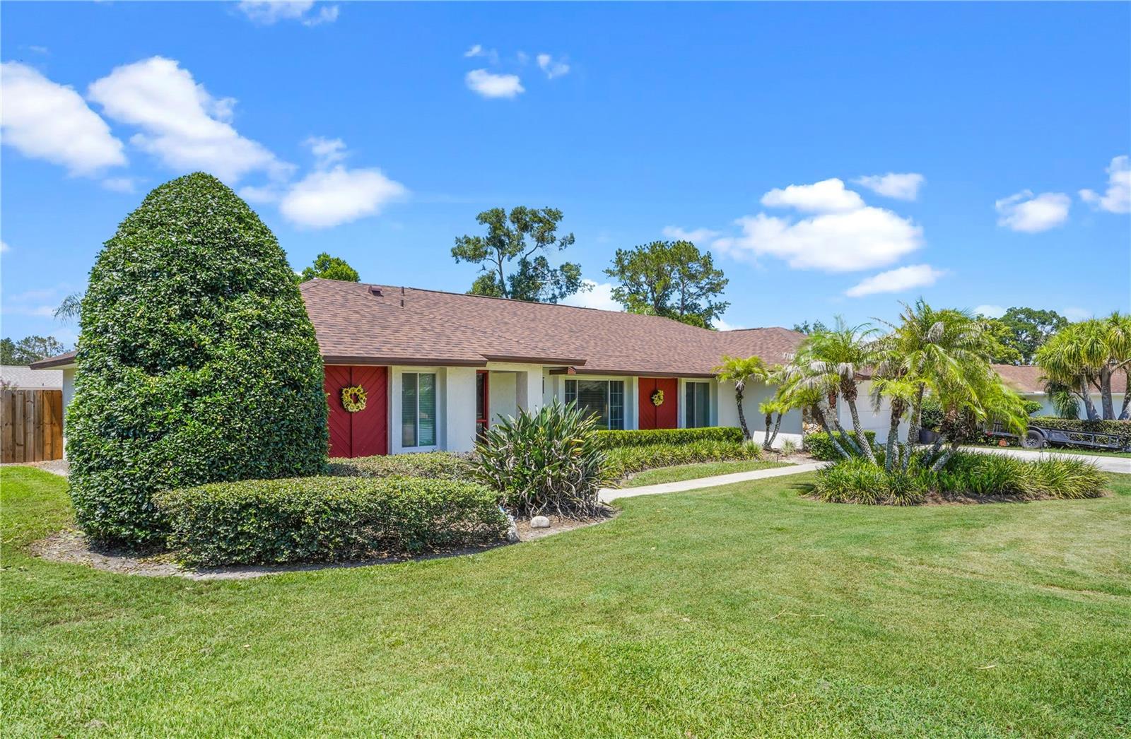 1540 TRACY DEE WAY