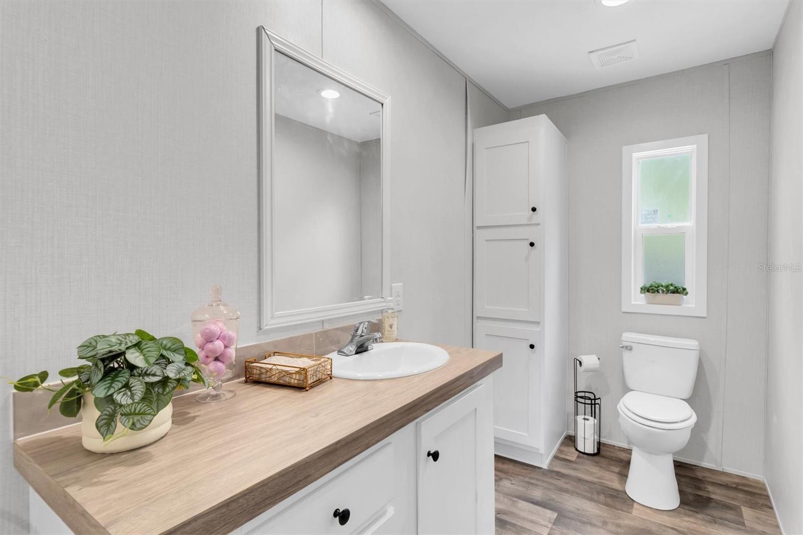 INDIAN OAKS HILLS - Residential