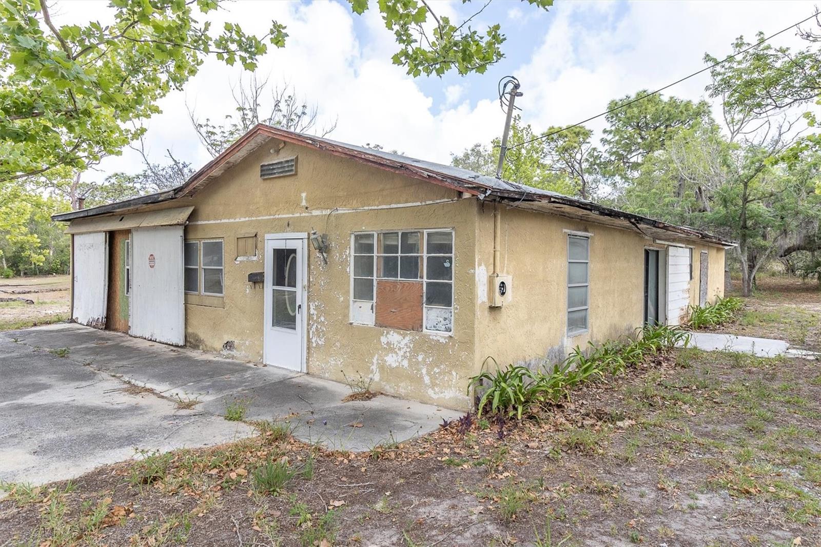 INDIAN OAKS HILLS - Residential