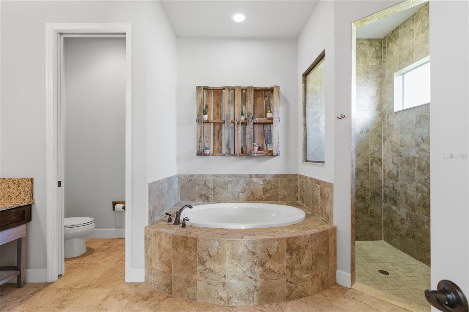 QUAIL HOLLOW ACREAGE - Residential