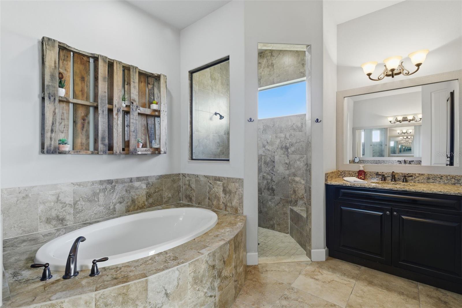 QUAIL HOLLOW ACREAGE - Residential