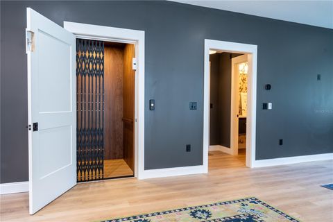 Tiny photo for 912 SE 6th Street, Ocala, FL 34471 (MLS # OM696686)