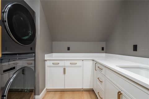 Tiny photo for 912 SE 6th Street, Ocala, FL 34471 (MLS # OM696686)