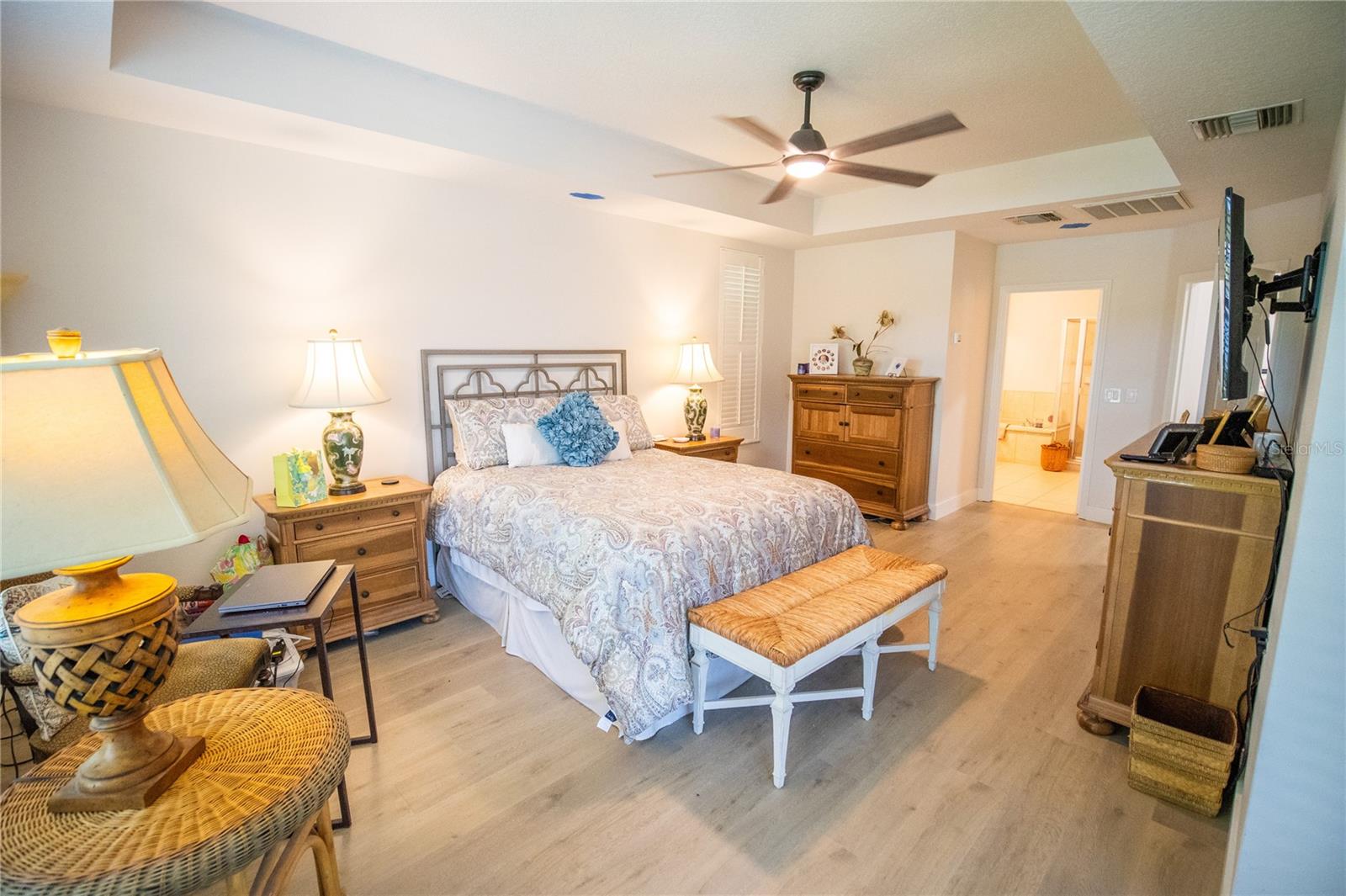 THE COVE - Residential