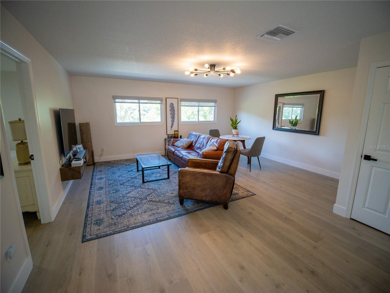 THE COVE - Residential