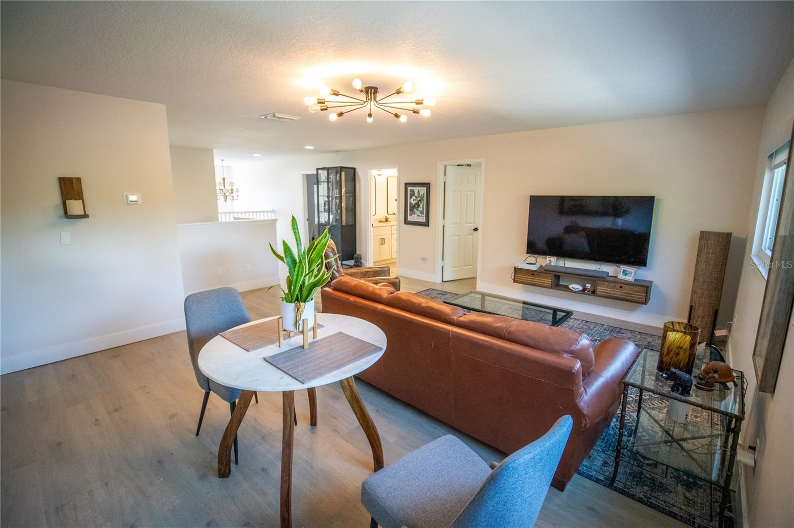 THE COVE - Residential