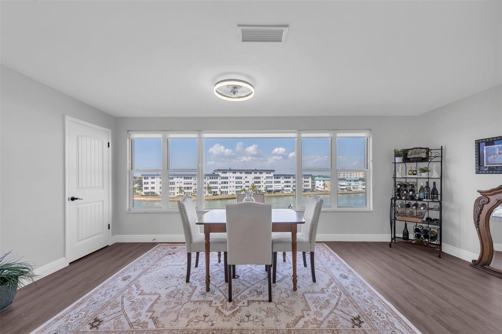 6025 SHORE BOULEVARD S 405