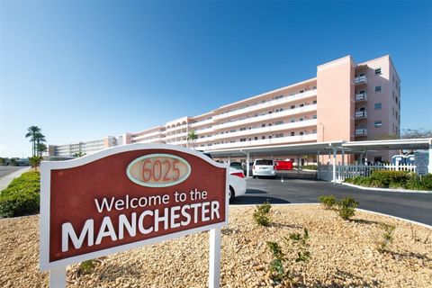 Photo of 6025 Shore Boulevard S #405, Gulfport, FL 33707 (MLS # TB8485311)