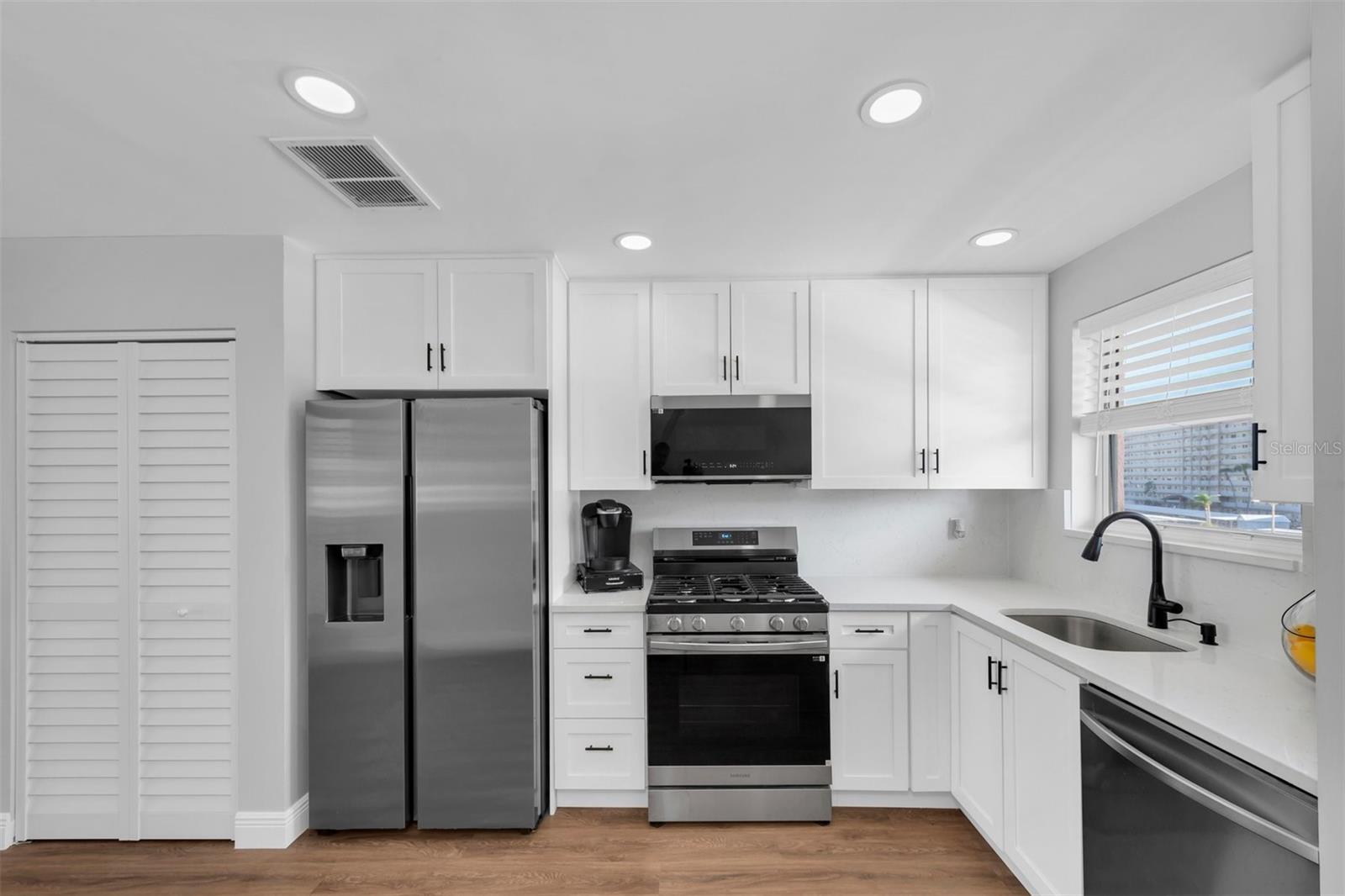 TOWN SHORES OF GULFPORT - Residential