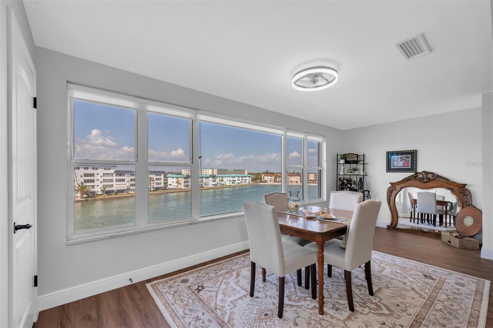 6025 SHORE BOULEVARD S 405