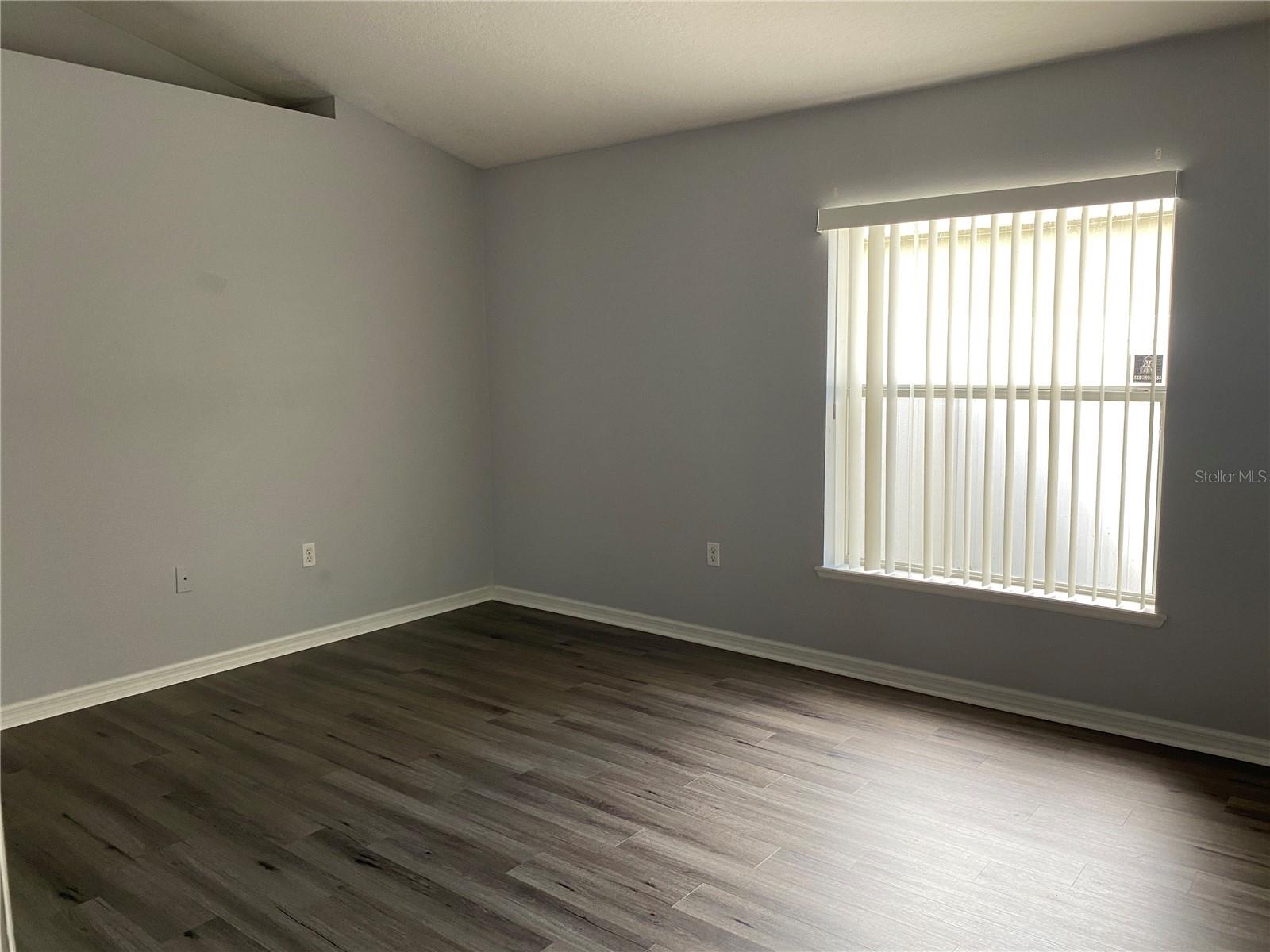 LEESBURG OVERLOOK AT LAKE GRIFFIN - Residential Lease