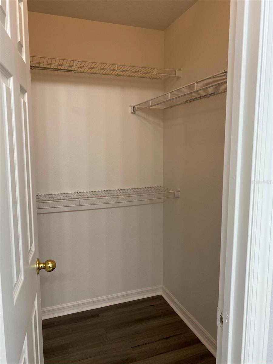 LEESBURG OVERLOOK AT LAKE GRIFFIN - Residential Lease