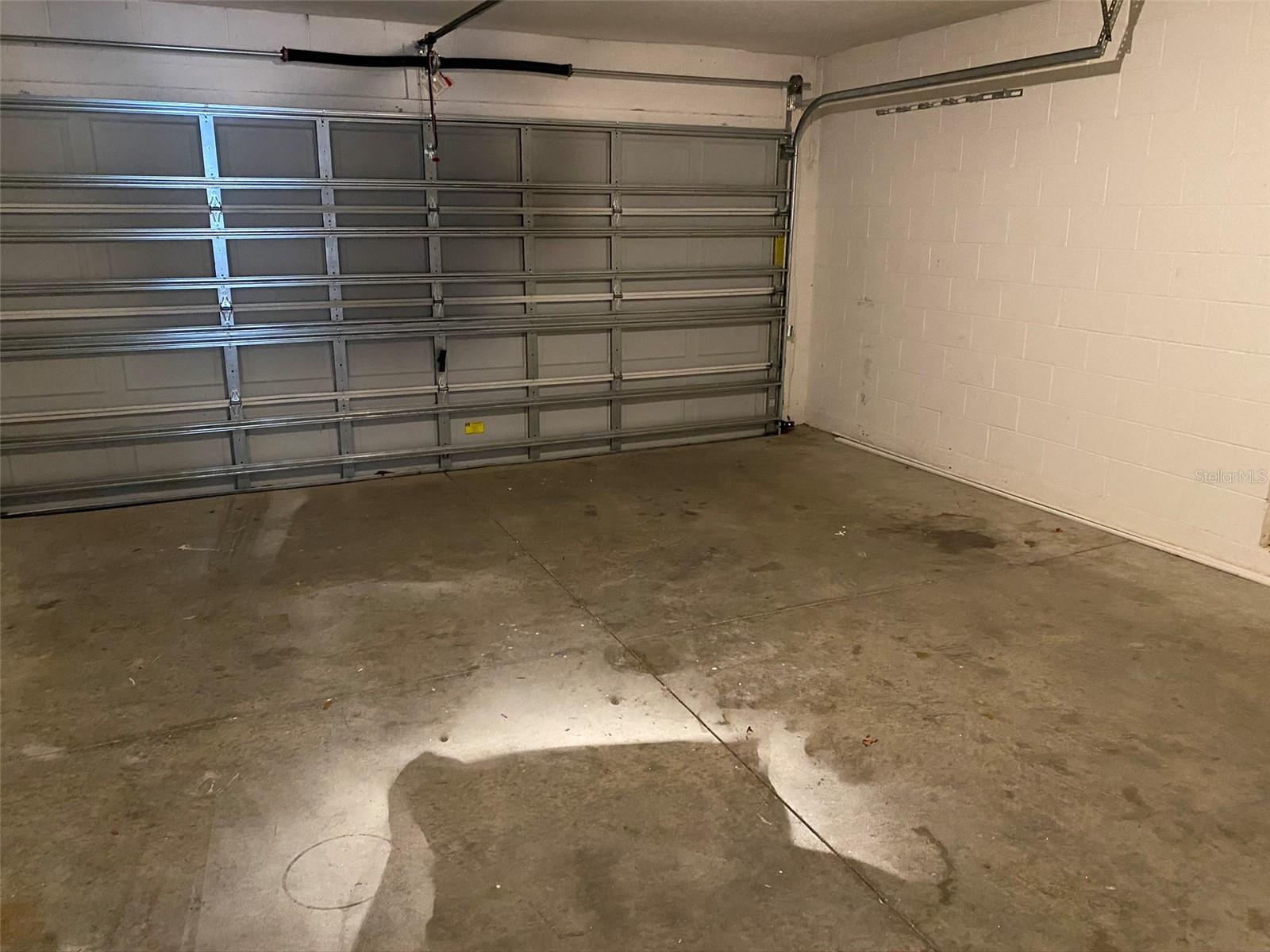 LEESBURG OVERLOOK AT LAKE GRIFFIN - Residential Lease