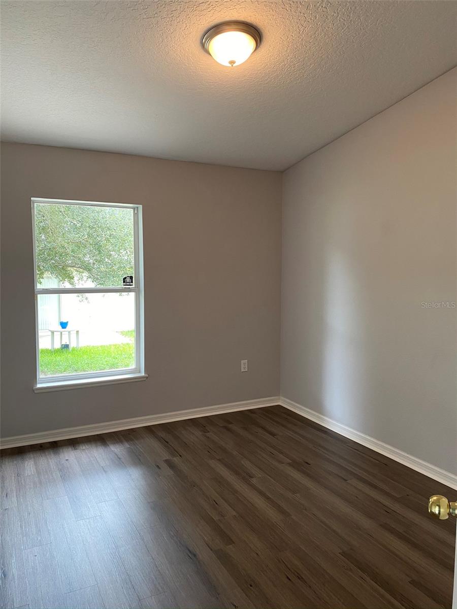 LEESBURG OVERLOOK AT LAKE GRIFFIN - Residential Lease