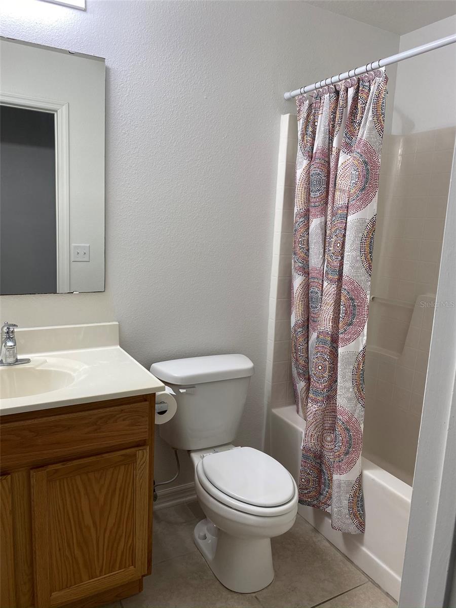 LEESBURG OVERLOOK AT LAKE GRIFFIN - Residential Lease