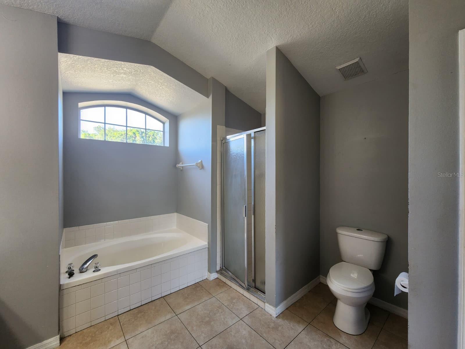 COUNTRY RUN - Residential